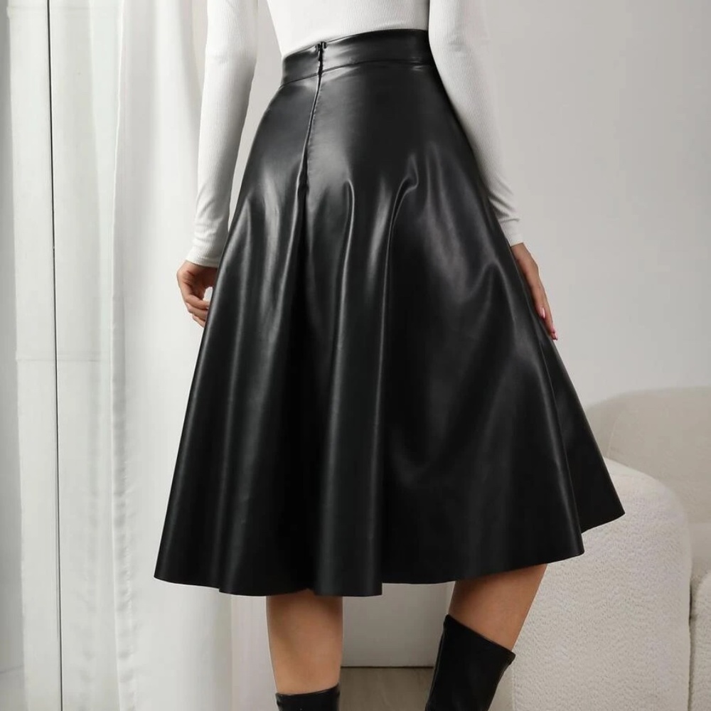Classic Vegan Leather Pocket Midi Skirt - Picture 4 of 9